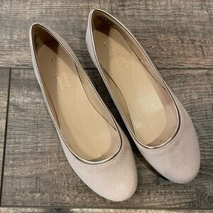 Women’s Lauren Conrad Flats size 7